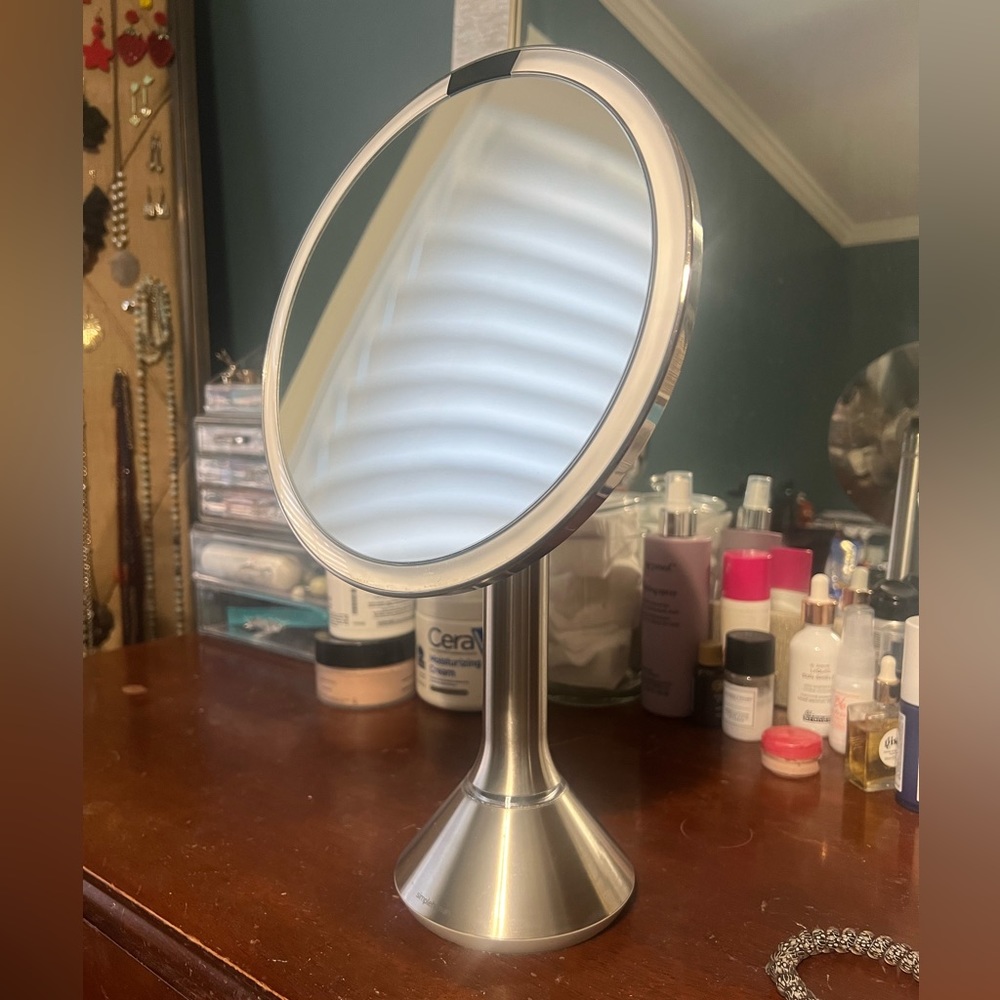 Simple Human Mirror